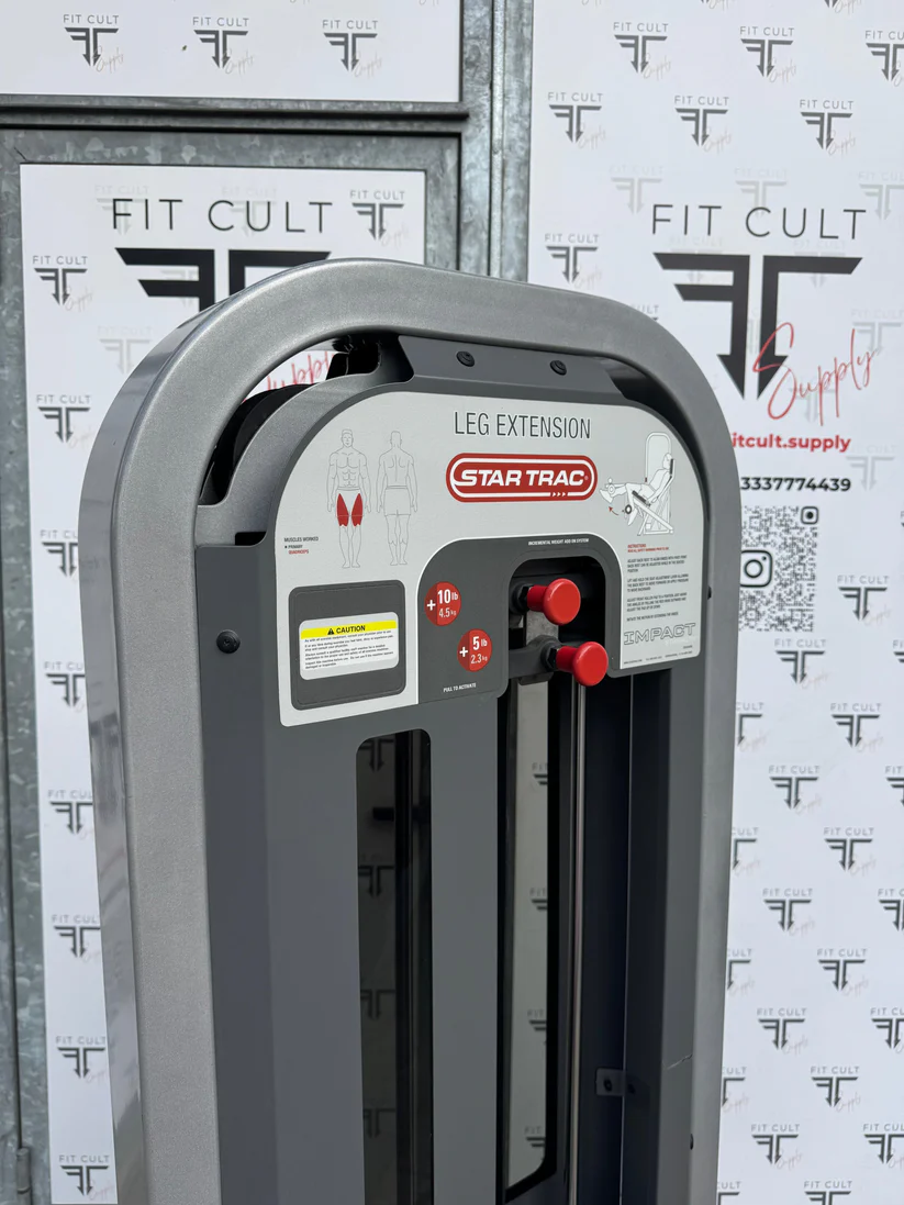 Star Trac Impact Leg Extension