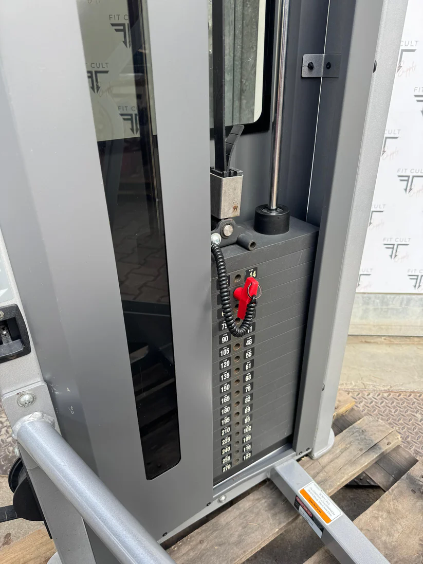 Star Trac Impact Leg Extension